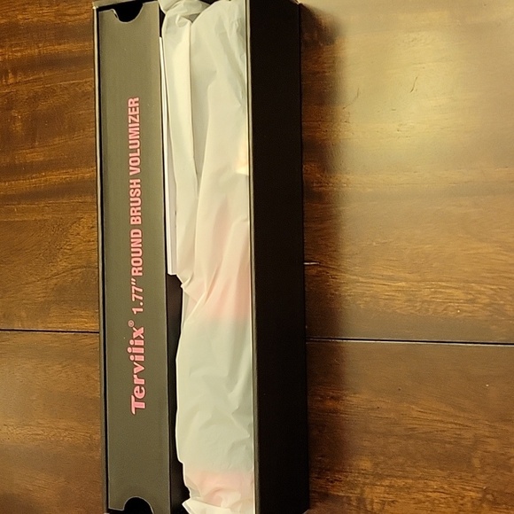 Pink Thermal Hair Styling Brush New In Box - Picture 7 of 10